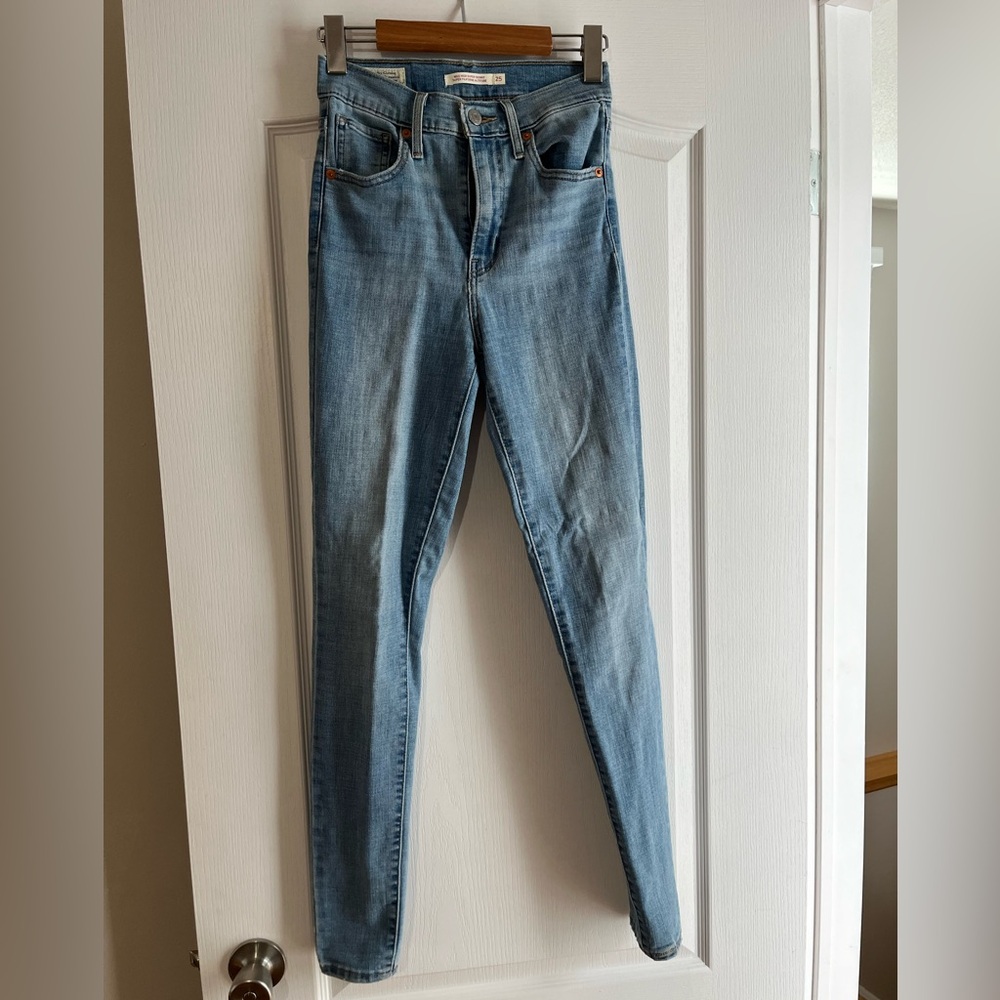 Levi's Blue Skinny Jeans with Stretch High-Rise